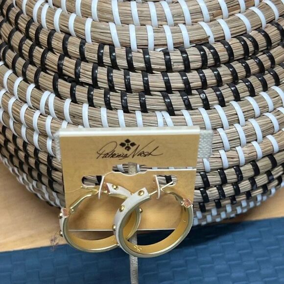 NWT Patricia Nash Cream & Gold Studded Earrings #PNER - Picture 5 of 6